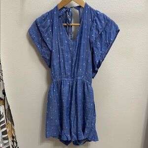 Women’s American Eagle Outfitters Blue Short Sleeve Ruffle Romper. Size S.